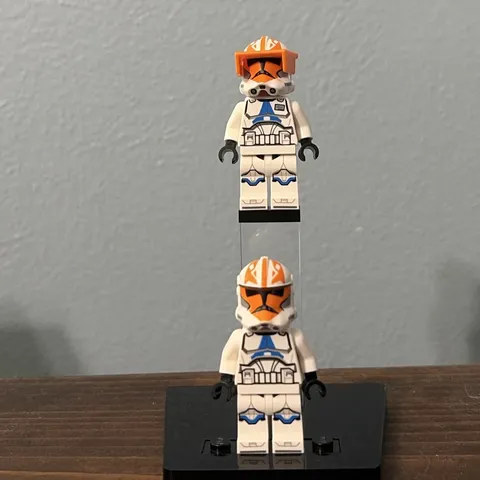 LEGO STAR WARS | 501st Legion Captain Vaughn + Clone Trooper Lot of 2