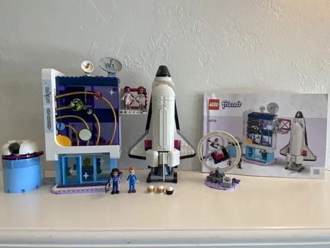 LEGO FRIENDS: Olivia's Space Academy (41713) Used Complete set with Manual