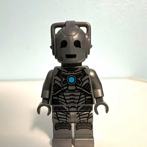 LEGO Doctor Who Cyberman Minifigure 71238 small crack in right arm
