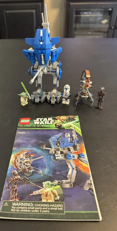 LEGO Star Wars 75002 Clone Wars AT-RT 99.9% complete with manual 