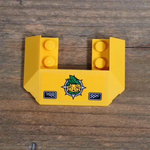 LEGO City Wedge 6 x 4 Cutout Leopard Head Leaves & Grille Pattern 13269pb005