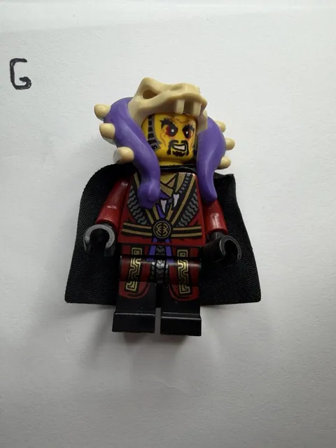 Lego Chen 70749 with Cape Enter the Serpent Ninjago Minifigure
