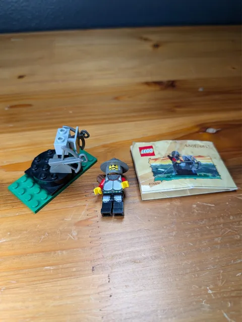 LEGO Defense Archer 4801 4811 Castle Knights Kingdom 100% Complete w/ manual
