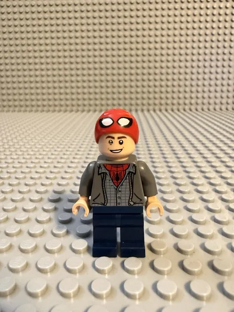 LEGO Super Heroes Peter Parker Spider Man Cap Minifigure Sh0582 Marvel 76129