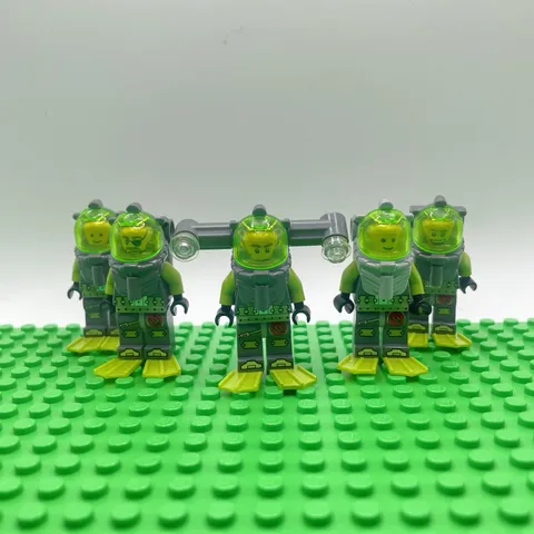 Lego Atlantis Minifigures Captain Ace Axel Bobby Lance Divers