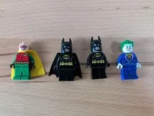 LEGO Minifigures Lot of 4 DC Batman, Robin, Joker