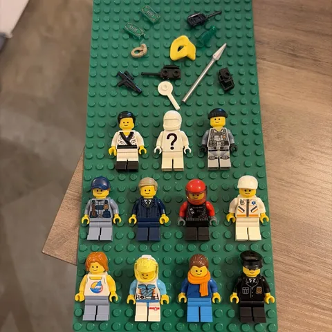 100% Genuine Lego Bulk vintage Minifig Lot OF 11 Figs Great Condition USED (38)