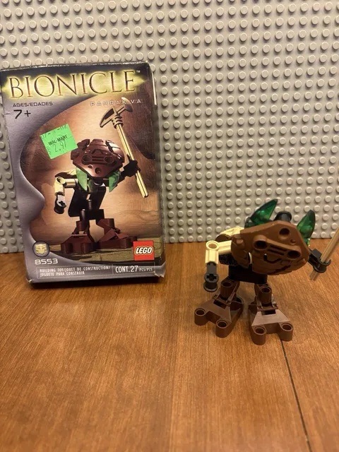 LEGO BIONICLE: Retired 2002 Pahrak Va (set 8553) w/krana & Box