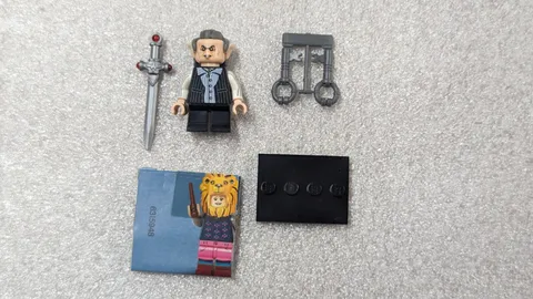 LEGO Harry Potter Series 2  Griphook with Sword of Gryffindor 71028