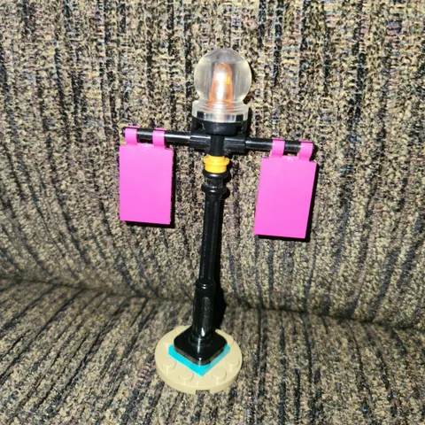 LEGO Disney Princess Frozen 2 Arendelle Castle Street Lamp (No Stickers) Replace