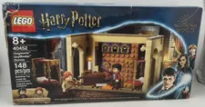 Lego Harry Potter Hogwarts Gryffindor Dorms 40452 GWP Retired Box Damage