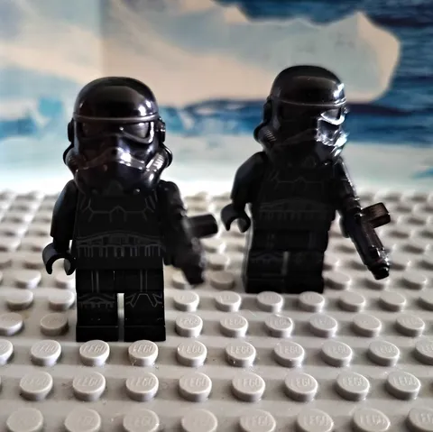 LEGO Minifigure Shadow Trooper (Only Comes With 1 Trooper.)
