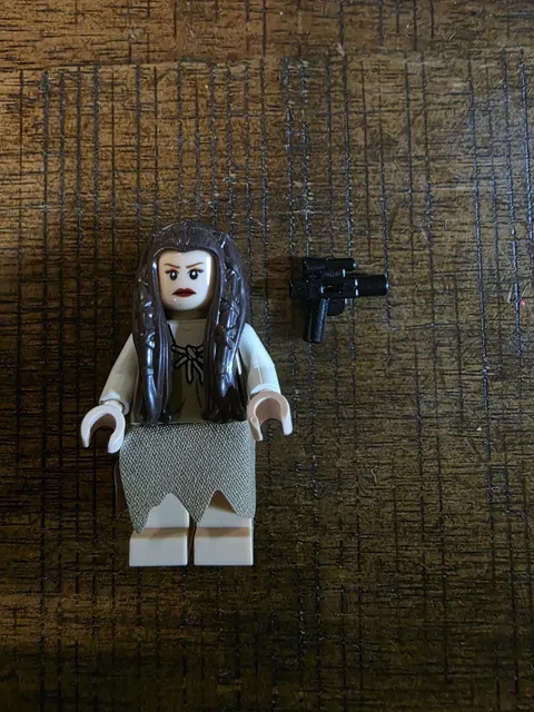 Lego Princess Leia Ewok Village Loose Hair Star Wars Minifigure 100% Complete 