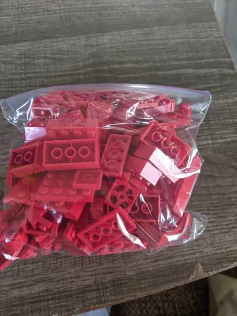 LEGO? RED COLOR 100+ PIECE LOT VARIOUS SIZES & SHAPES PREOWNED PLEASE READ!