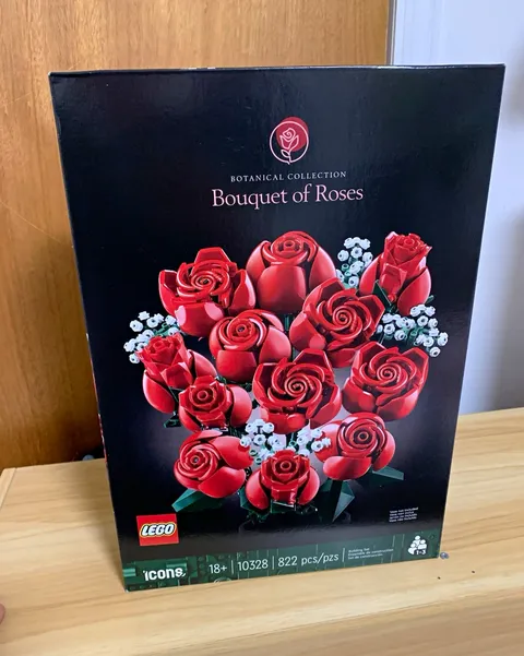 LEGO Icons Botanical Collection Bouquet of Roses 10328 822pcs 18+