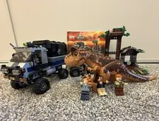 LEGO Jurassic World Carnotaurus Gyrosphere Escape 75929 W/ Minifigures & Manual