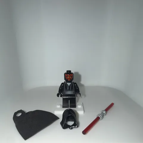 1999 LEGO Star Wars Darth Maul Minifigure w/ Accessories (sw0003)