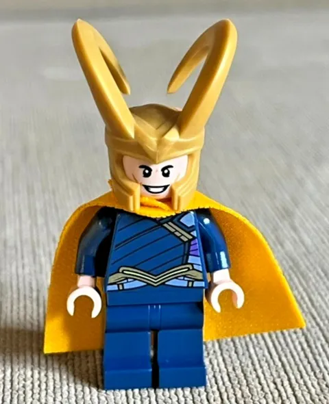 LEGO Loki Dark Blue Outfit Minifigure sh0411 from Set 76088, mint condition