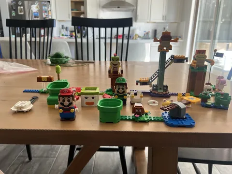 LEGO Super Mario Start Pack Lot with Luigi & Mario Figures & Assorted Builds