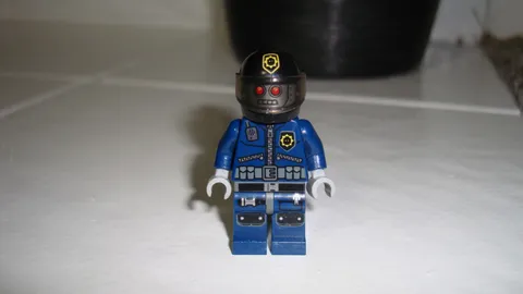 RARE Lego Movie ROBO SWAT Mini Figure from Set 70801 Minifig Robot Police Cop