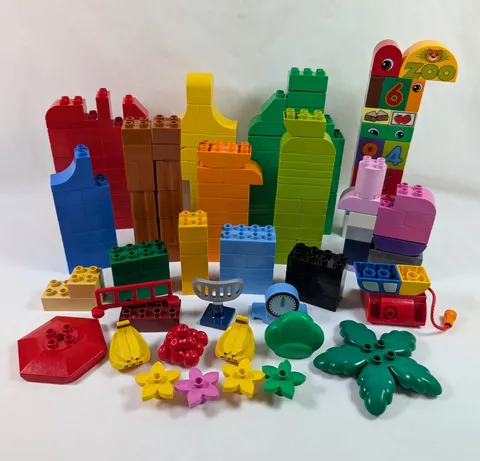 Mixed Lot Of Vintage Lego Duplo 180+ Pieces Bricks Flowers Fruit Leaves (A)