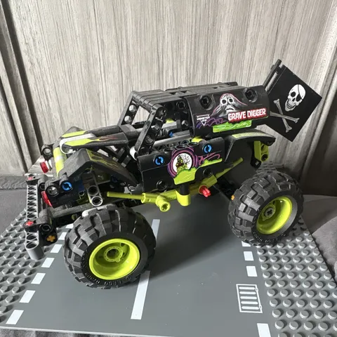 LEGO Technic 42118 – Monster Jam Grave Digger 212 pcs Manual