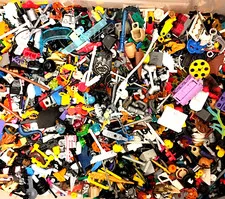 LEGO Mixed Lot 30 Accessories, Items And Mixed Tools For Minifigures