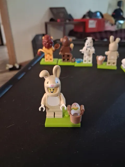 lego minifigures Series 28 Bunny