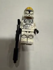 OFFICIAL LEGO Star Wars Phase 1 Clone Pilot with Blaster