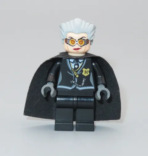 LEGO Harry Potter Madame Hooch minifigure 4737