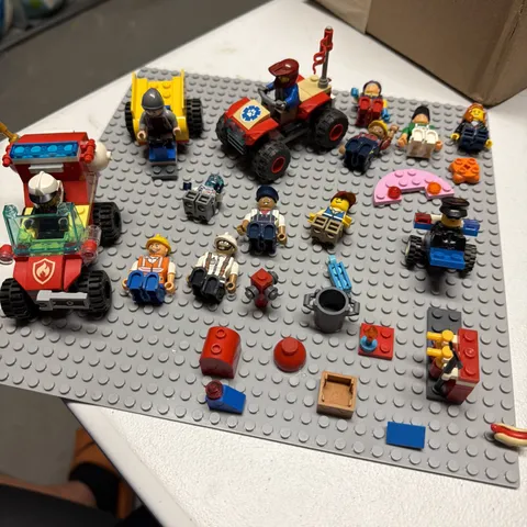 LEGO Mixed City Minifigure Vehicle Lot Fire ATV Construction Accessories Parts