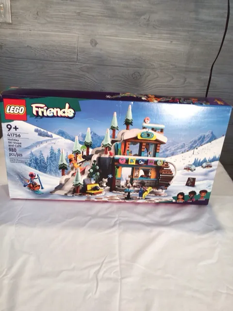 LEGO FRIENDS: Holiday Ski Slope and Cafe 41756