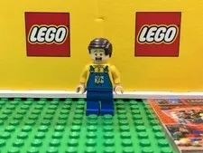 Lego Minifigure Superheroes DC Banana Truck Driver Sh0149