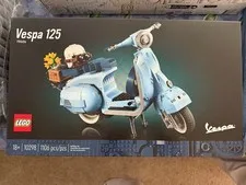 LEGO 10298 Vespa 125 Scooter New Sealed Retired LEGO Icons Blue Adult Build