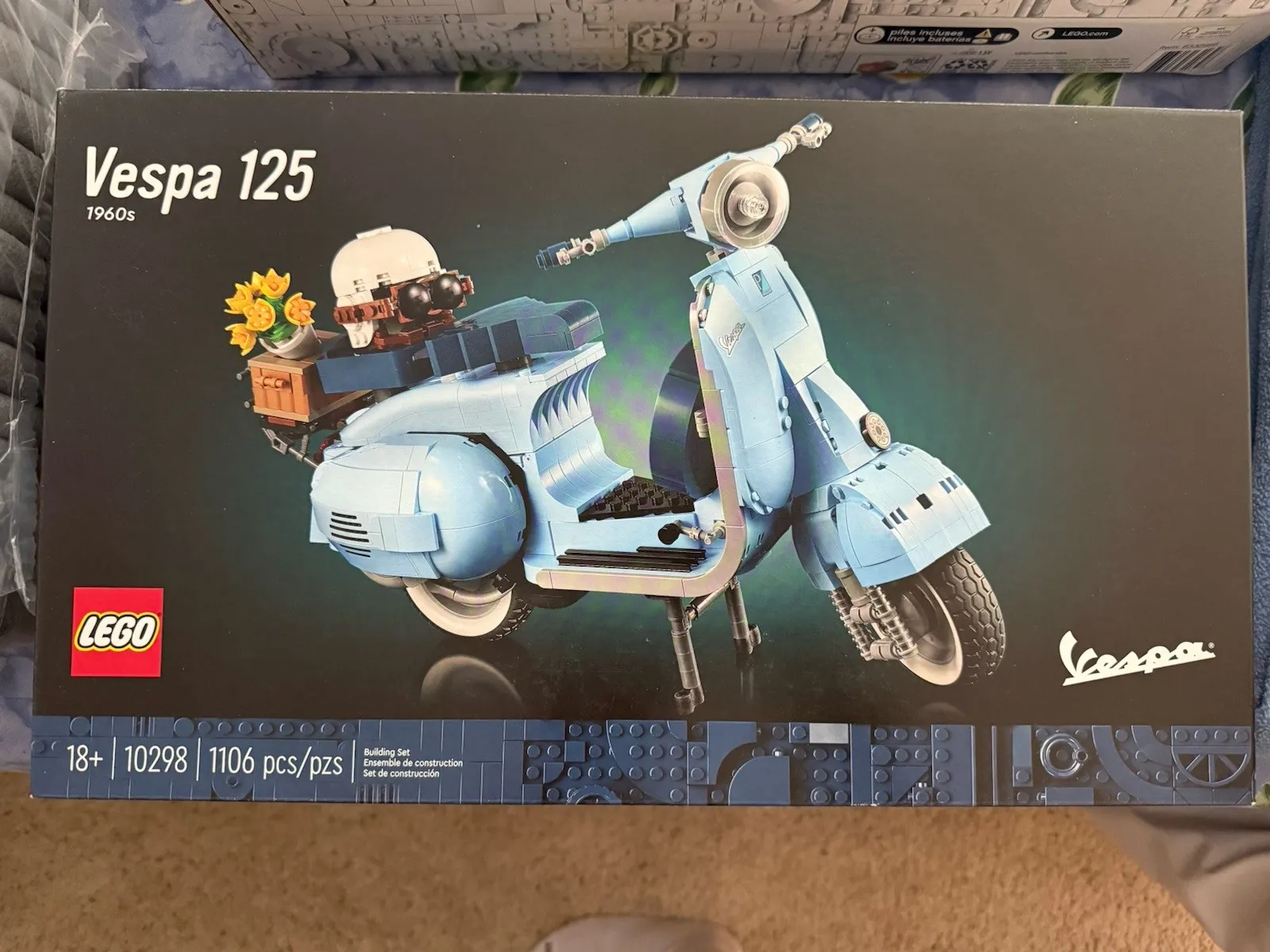 LEGO 10298 Vespa 125 Scooter New Sealed Retired LEGO Icons Blue Adult Build