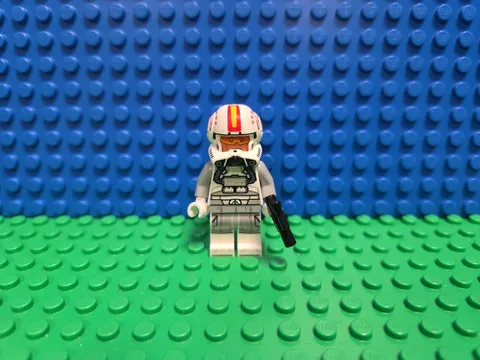 Lego Clone Trooper Pilot Minifigure sw1402 Star Wars CMF Lot 75402 L0002233 New