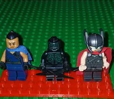  LEGO Marvel Super Heroes Minifigures Thor Valkyrie Berserker 