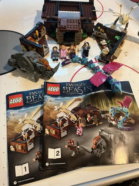 LEGO Harry Potter: Newt's Case of Magical Creatures (75952)