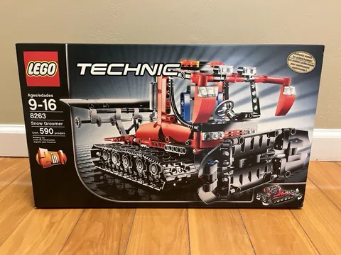 2009 LEGO TECHNIC #8623 Snow Groomer 100% Complete Set with Box & Instructions