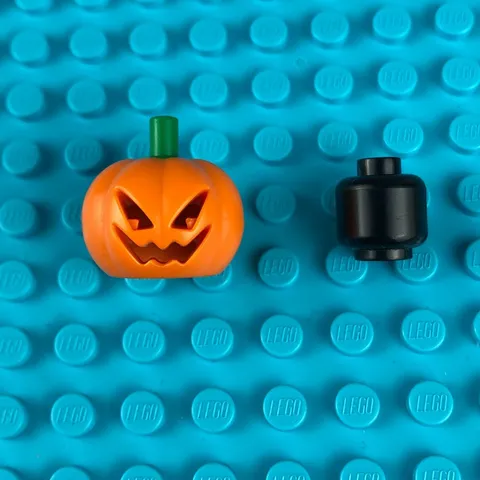 LEGO Halloween Town Jack-O-Lantern Pumpkin head cover and Black head Various set