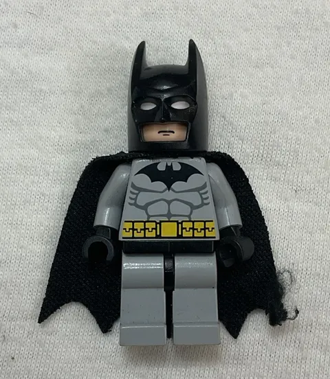 LEGO Batman Minifigure 2006 bat001 Retired Original From Sets 7779 7780 7782