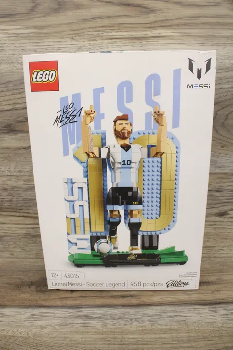 LEGO Editions Lionel Messi - Soccer Legend 43015 World Cup