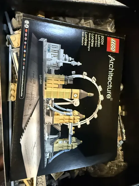 LEGO Architecture Lot of 2 – Leaning Tower of Pisa 21015 & London 21034 – Retire