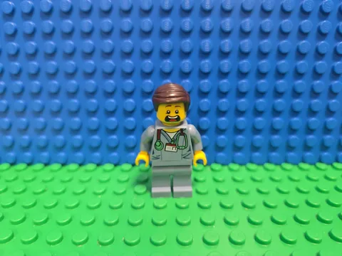 LEGO Movie Dr. McScrubs Minifigure tlm054 70811 CMF Lot Rare Retired Vintage HTF