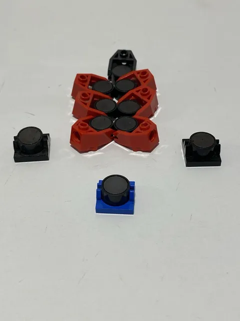 Lego red black blue magnet Holder 2x3 Clip & Pin Hole w/Magnet vintage Lot of 10