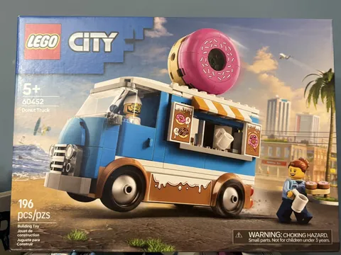 NEW Factory Sealed LEGO City #60452 Donut Truck 2025