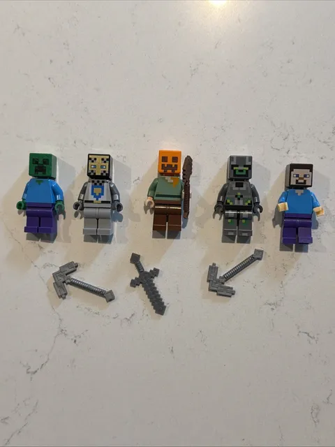 Lego Minecraft Minifigure Rare HTF Pumpkinhead Steve-Knight-Zombie-Skull Arena 1