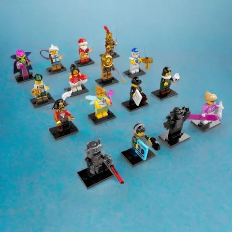 LEGO CMF Series 8 - Complete Set Of 16 Minifigures - NEW Factory Sealed 8833