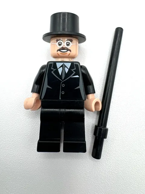 LEGO  President Teddy Roosevelt minifig from real Lego parts w/ his big stick