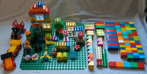 LEGO DUPLO ALL IN ONE BOX OF FUN #10572 Windows WOODY Dog BASE PLATE 189pcs LOT
